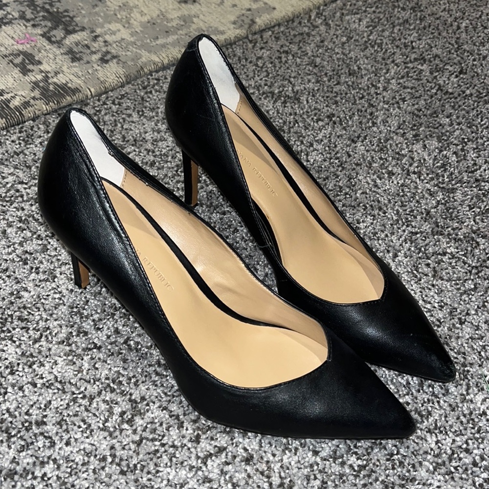 Banana republic heels